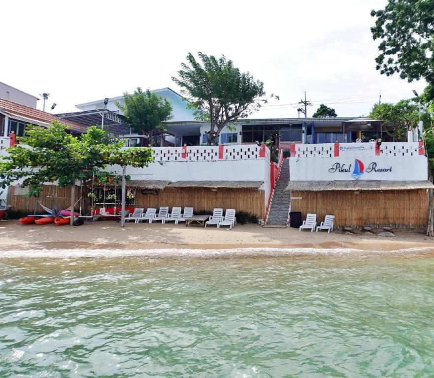 Pikun Resort Ko Lan Bagian luar foto